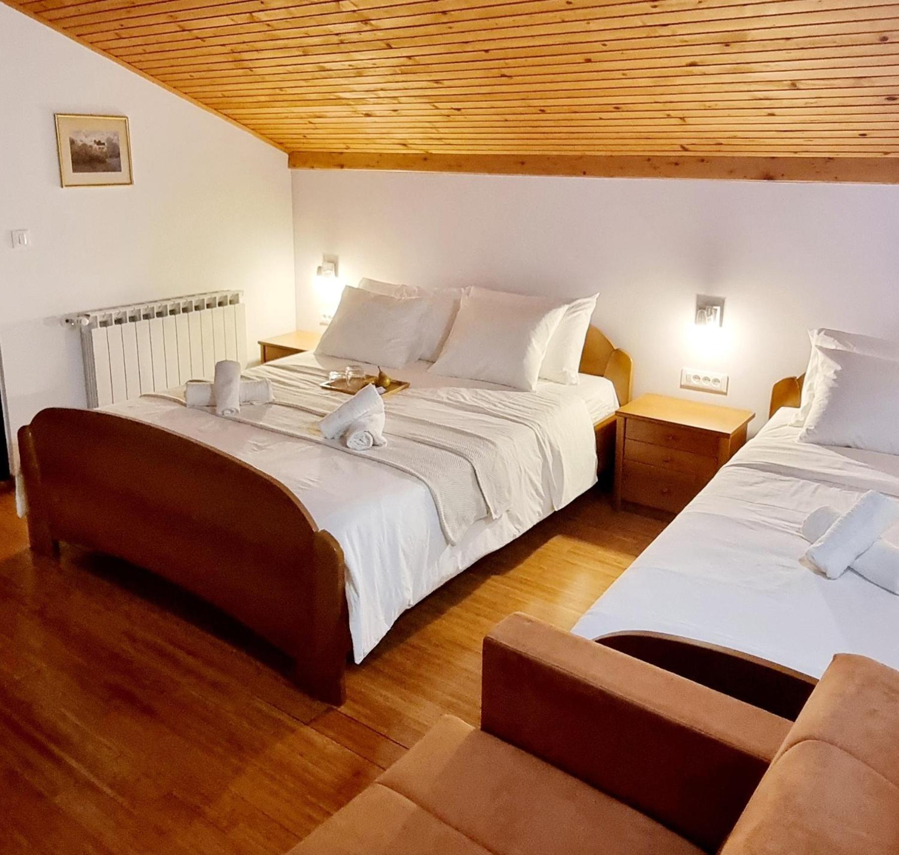 Nadija Rooms Funtana Bagian luar foto