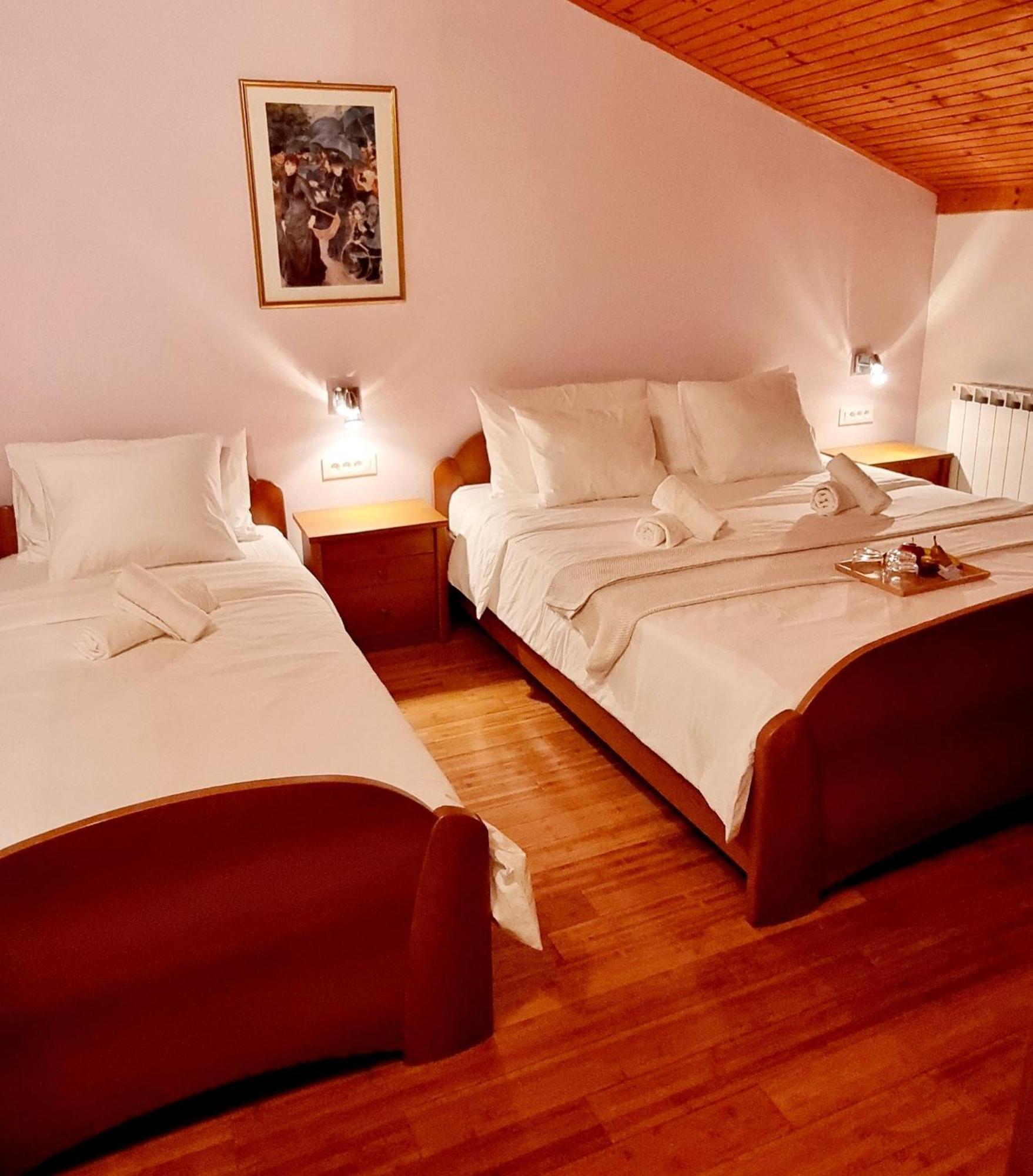 Nadija Rooms Funtana Bagian luar foto
