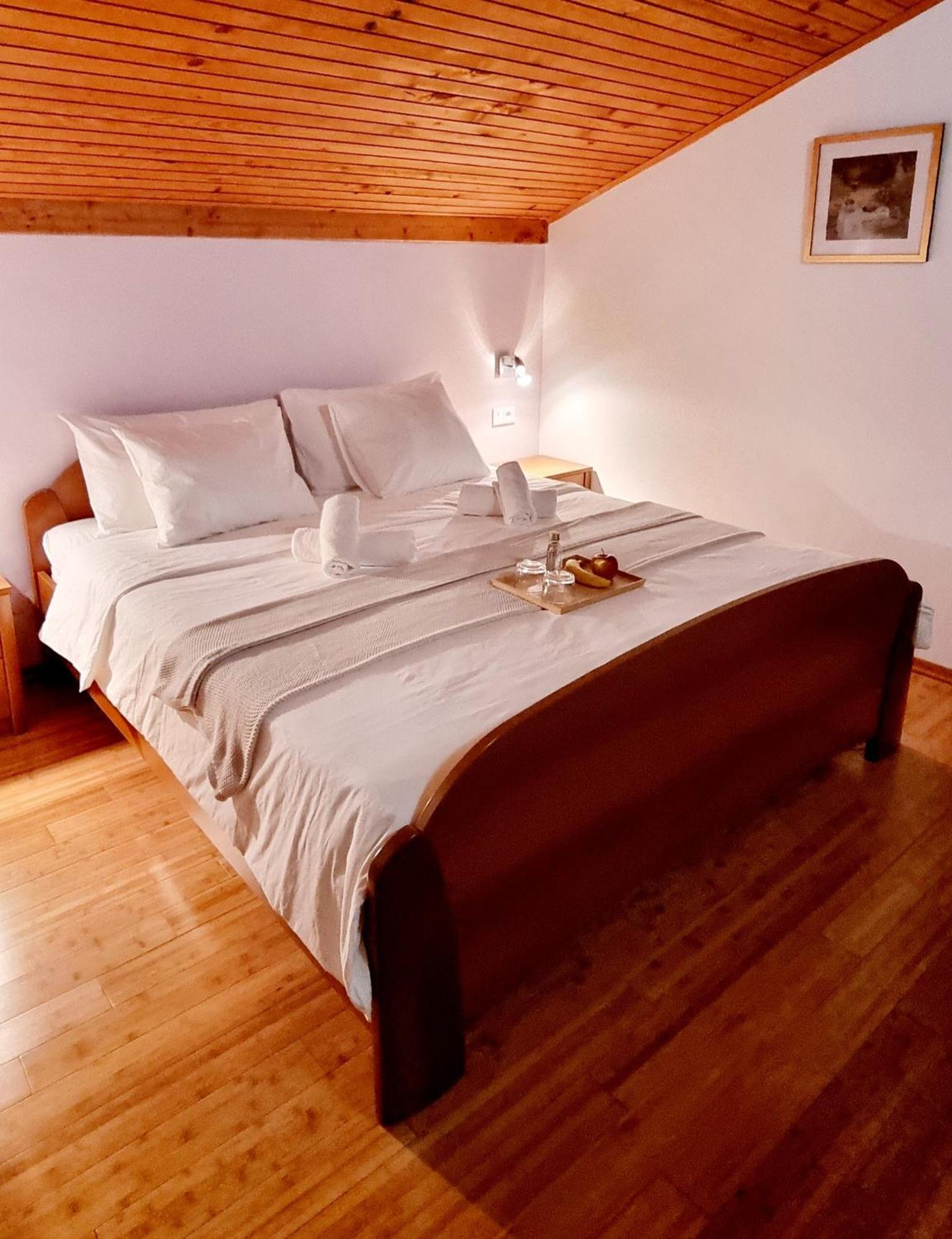 Nadija Rooms Funtana Bagian luar foto