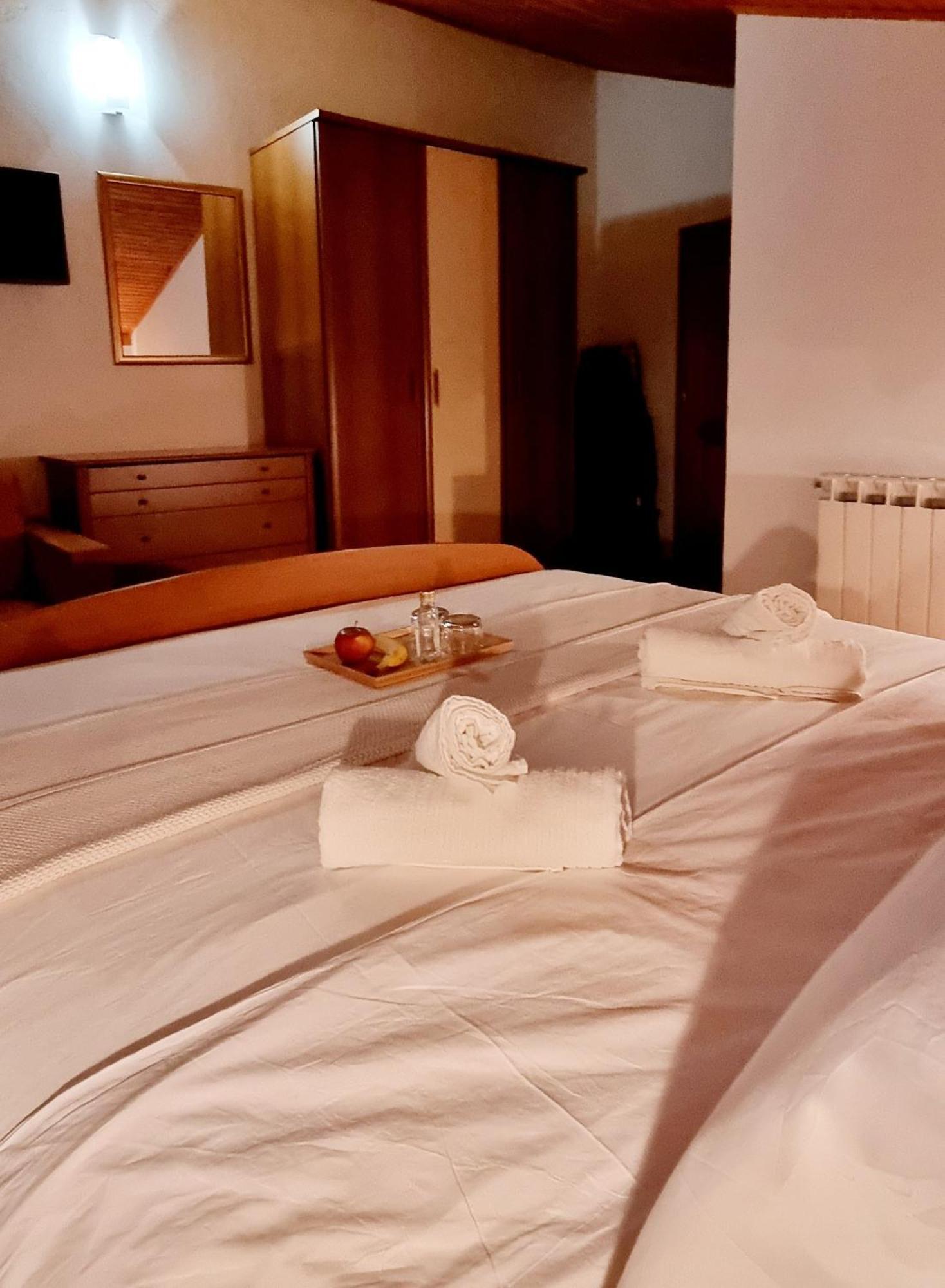 Nadija Rooms Funtana Bagian luar foto