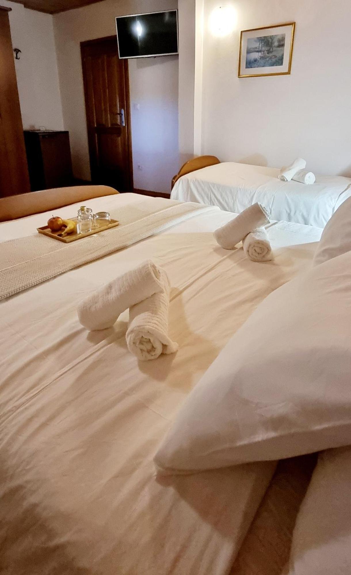 Nadija Rooms Funtana Bagian luar foto