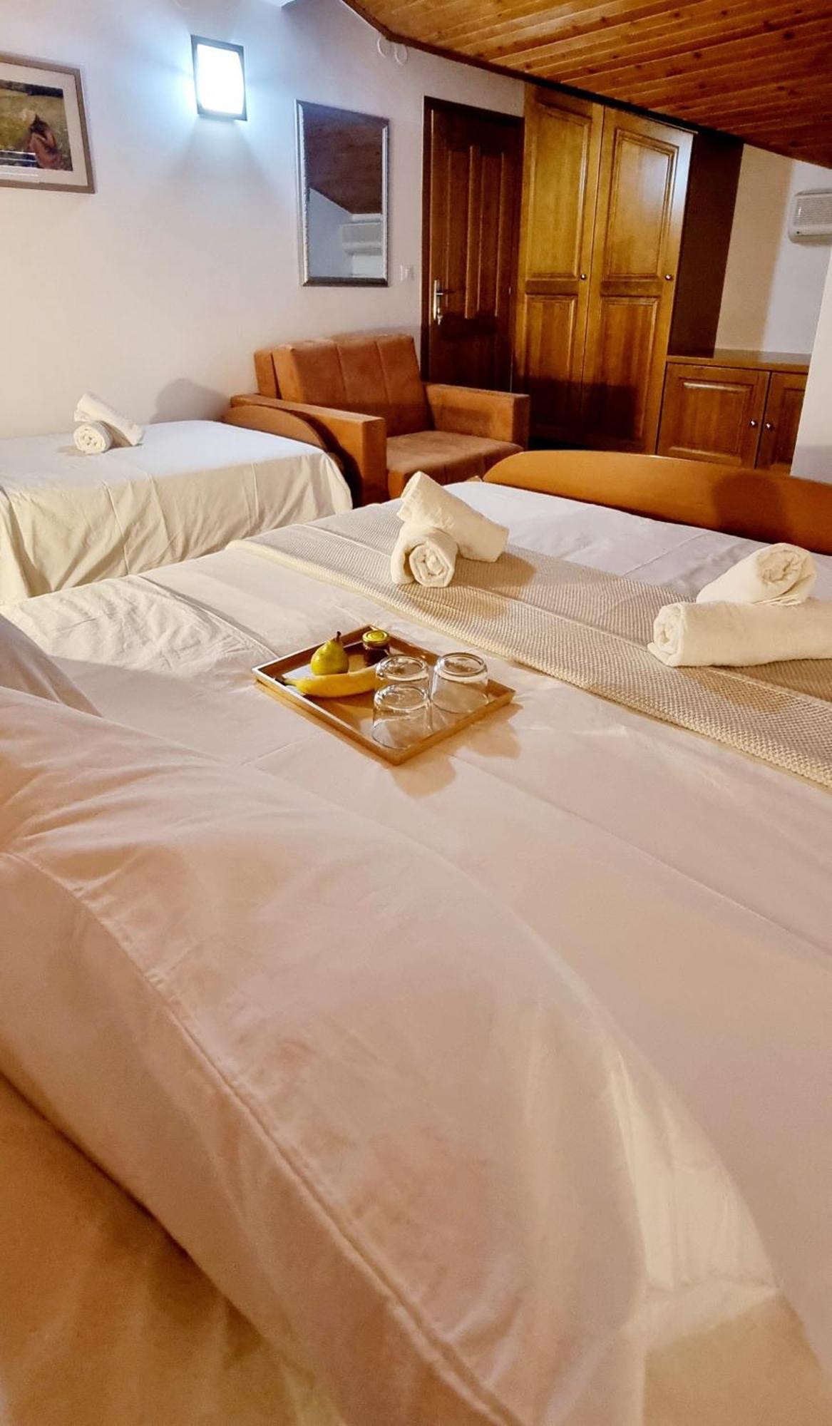 Nadija Rooms Funtana Bagian luar foto